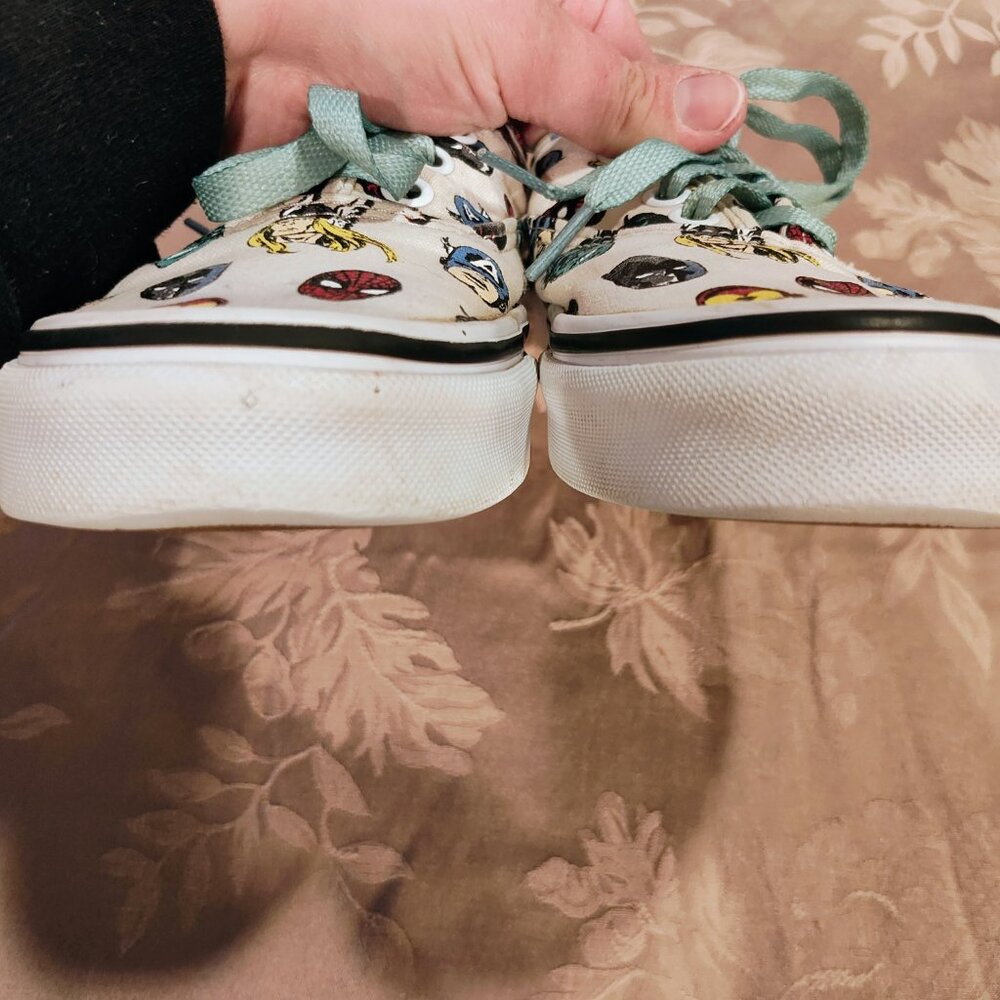 Vans Marvel x Authentic Avengers Off White Canvas Shoes, M 6, W 7.5, Used - Picture 5 of 16